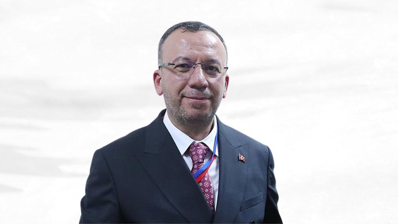 Ahmet Sivri’den sert açıklama: “İtibar suikastını hukuki zemine taşıyacağım”