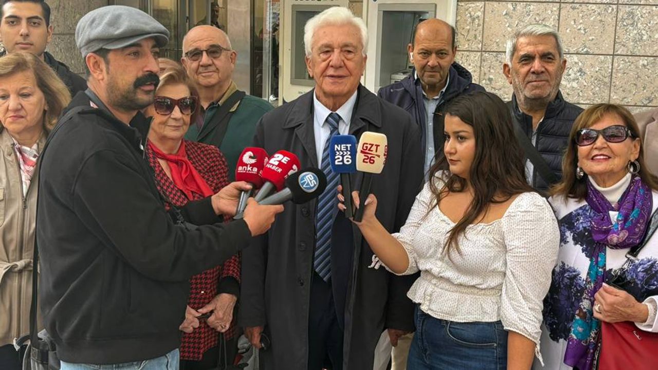 Azmi Kerman: "Cumhuriyet'e, Cumhuriyet Gazetesi'ne sahip çıkalım"