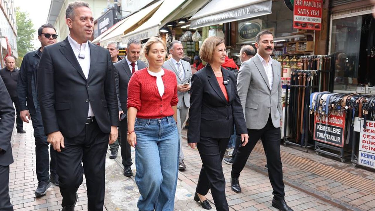 CHP Grup Başkanvekili Ali Mahir Başarır Eskişehir'de vatandaşlarla bir araya geldi