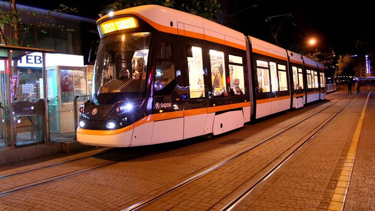 Eskişehir'de tramvay ile yolculuk yapanlar dikkat; Resmi açıklama geldi