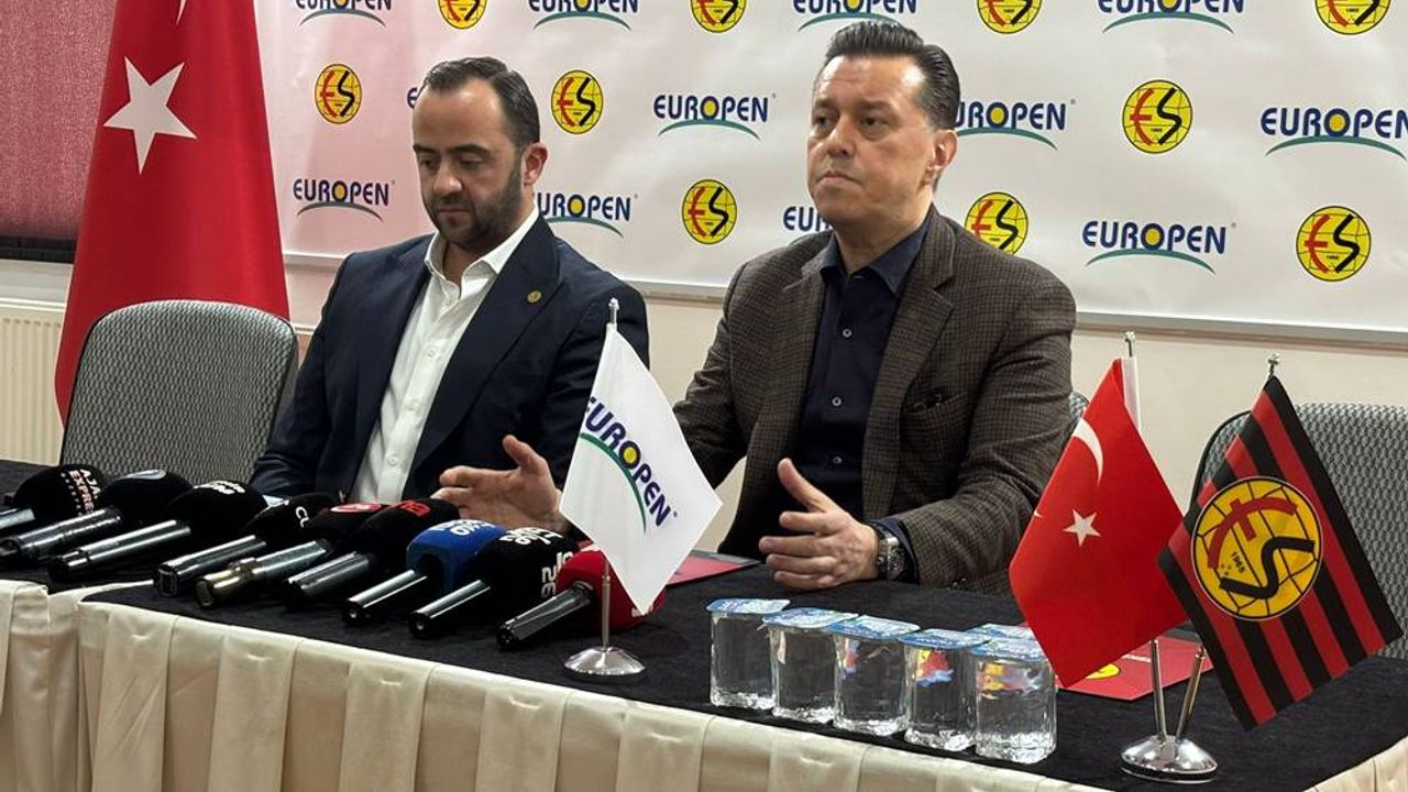 Nebi Hatipoğlu: "Kişiye özel imar istemiyoruz, Eskişehirspor'a özel imar istiyoruz"