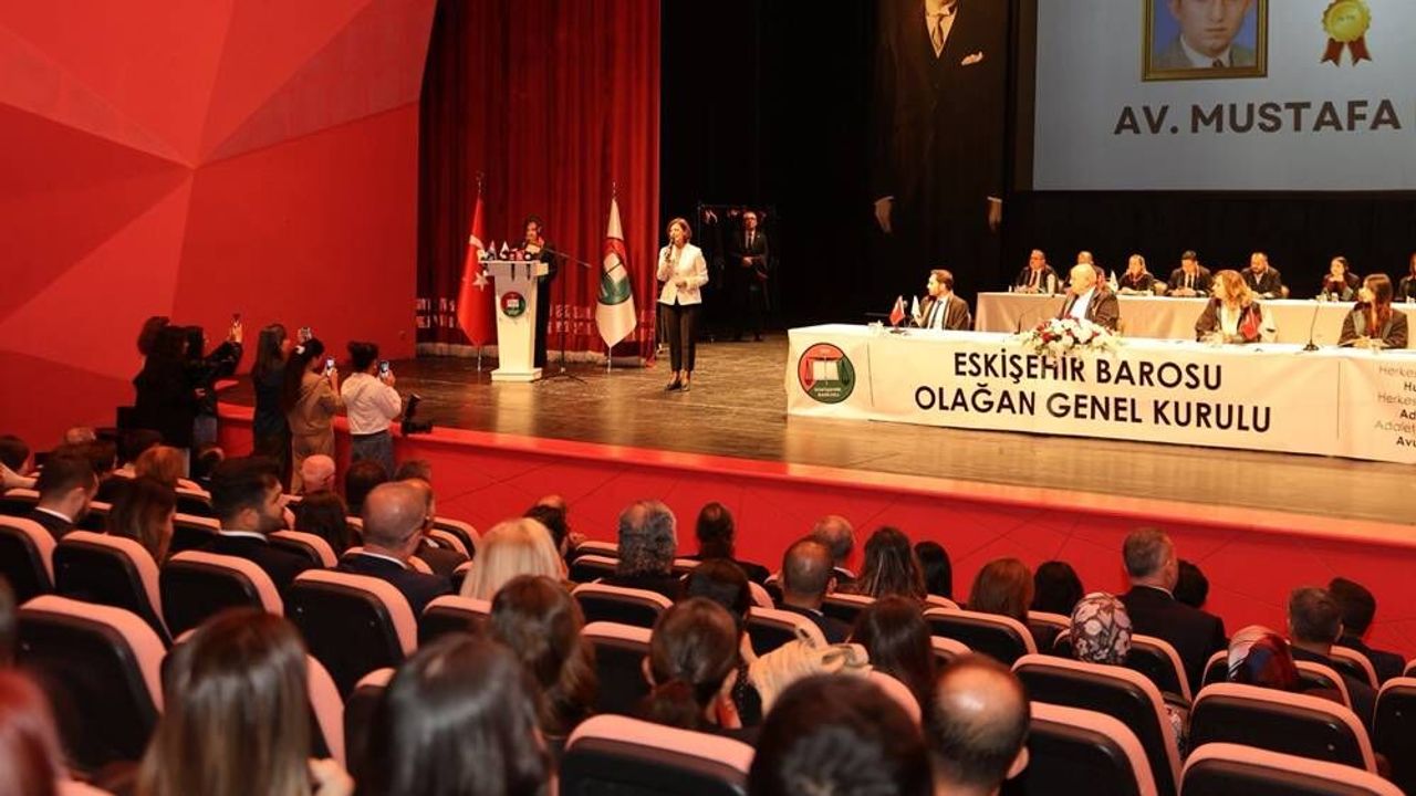 Eskişehir Barosunda Barış Günaydın yeniden başkan seçildi: İşte yeni yönetim listesi