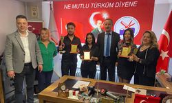 Eskişehir'e madalya dönen berber ve kuaförlere plaket verildi!