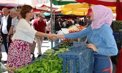 Ayşe Ünlüce pazarcı esnaflarının sorunlarını dinledi!