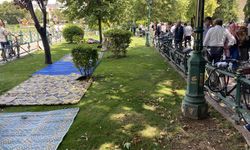 Eskişehir'de namaz saati öncesinde sulanan çimler sıkıntı oluşturdu!