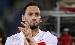 Hakan Çalhanoğlu: "Futbolda kaybetmek de var, maalesef buraya kadarmış"