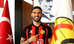 33 yaşındaki tecrübeli stoper Eskişehirspor'a transfer oldu