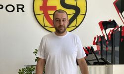 Safa Üstünbaş: "Eskişehirspor formasında yeniden ETİ yazacağı için oldukça mutluyuz"