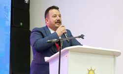 AK Parti Milhalıççık İlçe Başkanı Saffet Çay güven tazeledi