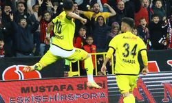 Eskişehirspor Osmanlı 1453’ü 6-0’la geçti ve liderliğe yükseldi