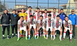 Eskişehirspor U19 sahasında Sakaryaspor U19’u devirmeyi başardı