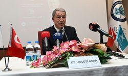 Hulusi Akar bu program için Eskişehir'e geldi; Öğrenciler pür dikkat dinledi