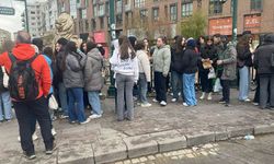 Eskişehir’de Porsuk Çayı'nı böyle beklemiyorlardı; Turistler şaşkın döndü