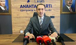 Anahtar Parti Eskişehir İl Başkanı Çağlar Ölce: "Referandum yapın da sonucu görelim"