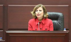 Ayşe Ünlüce’den eleştirilere yanıt; “Her yiğidin bir yoğurt yiyişi vardır”