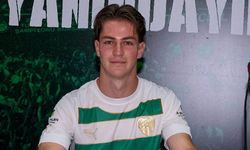 Bursaspor 17 yaşındaki genç yeteneğe imzayı attırdı