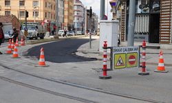 Eskişehir’de kritik caddeye asfalt dokunuşu; Sürücüler dikkat