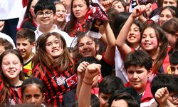 Eskişehir'de yaşayan çocuklara Eskişehirspor sevgisi aşılanıyor