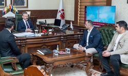 Eskişehirspor yönetimi, Vali Hüseyin Aksoy’u ziyaret etti; Önemli mesajlar verildi