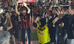 Eskişehirspor'da forma giyen futbolcular şampiyonluk gecesinde bu şarkıları seçtiler
