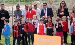 Eskişehirspor’dan minik taraftarlara özel ve anlamlı ziyaret