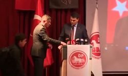 Demokrat Parti kongresinde tuhaf olay; Çağdaş Gazeteciler Derneği Eskişehir Şubesi'nden sert tepki