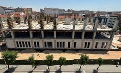 Eskişehir’de merakla beklenen o bina kat kat yükseliyor; Yeni merkez için geri sayım başladı