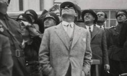 Mustafa Kemal Atatürk'ün 89 yıl önce Eskişehir'de çekilmiş fotoğrafı sosyal medyanın gündeminde