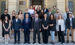 Eskişehir’de basın kartı sevinci: İlk kez kart alanlara Vali Hüseyin Aksoy’dan anlamlı tören