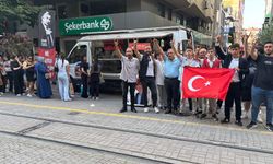 Zafer Partisi Genel Başkanı Ümit Özdağ için Eskişehir’de lokma dağıttılar