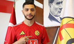 25 yaşındaki oyuncu yeni sezonda da Eskişehirspor forması giyecek