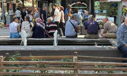 Bendevi Palandöken: "Gurbetçiler esnafa nefes, ülkeye katkı, sektöre canlılık sunuyor"