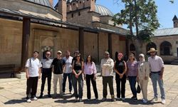 Eskişehir’e gelen gönüllü gençler 20 günlük kazı çalışmasının orayı gezdi