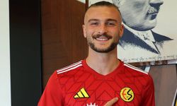 Eskişehirspor yetenekli oyuncu ile yeniden sözleşme imzaladı