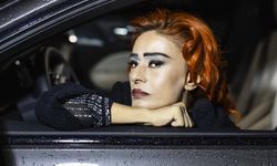 Şarkıcı Yıldız Tilbe'nin mikrofon tutmasını bile yasaklandı