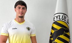 22 yaşındaki forvet oyuncusu yeni sezonda Eskişehir 2 Eylülspor forması giyecek