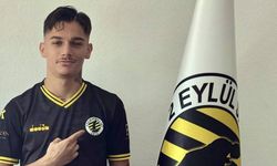 Eskişehir 2 Eylülspor 19 yaşındaki forvet oyuncusunu kadrosuna kattı