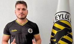 Eskişehir 2 Eylülspor 20 yaşındaki hücum oyuncusuna imzayı attırdı