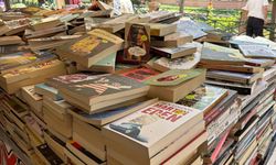 Eskişehir’de kitap satışı yapan esnaf oldukça dertli; Bakan çok alan yok