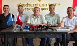 HÜR-SEN Eskişehir'de açıklama yaptı; "Bugün masada bulunan sendikalar için kara gündür"