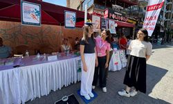 Eskişehir İl Sağlık Müdürlüğü ekipleri bu etkinlik ile vatandaşları bilgilendiriyor