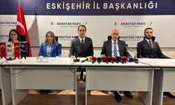Eskişehir'de konuşan Fuat Geçen: "İktidar muhalefeti kaosa sürüklemeye çalışıyor"