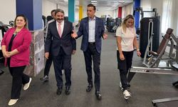 Nebi Hatipoğlu KYK yurdunu ziyaret etti ve 850 lira vurgusu yaptı