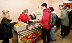 Eskişehir'de okuyan gençlere ücretsiz eğitim, yemek ve misafirhane desteği