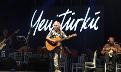 Yeni Türkü Eskişehir'de unutulmaz bir konser verdi