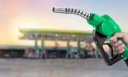 Benzin fiyatlarına zam geldi; Tabela yine değişti