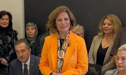 CHP Kadın Kolları'nın başlattığı proje Eskişehir'de de başladı; İlk dikişi Ayşe Ünlüce attı