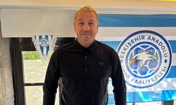 Eskişehir Anadoluspor Teknik Direktörü İlhan Var: "Biz de Eskişehir'in bir parçasıyız"