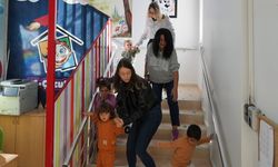 Eskişehir'de çocuklar itfaiye araçları ile tanıştı; Unutulmaz bir gün geçirdiler