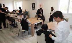 Eskişehir'de kuaförlerden anlamlı sürpriz